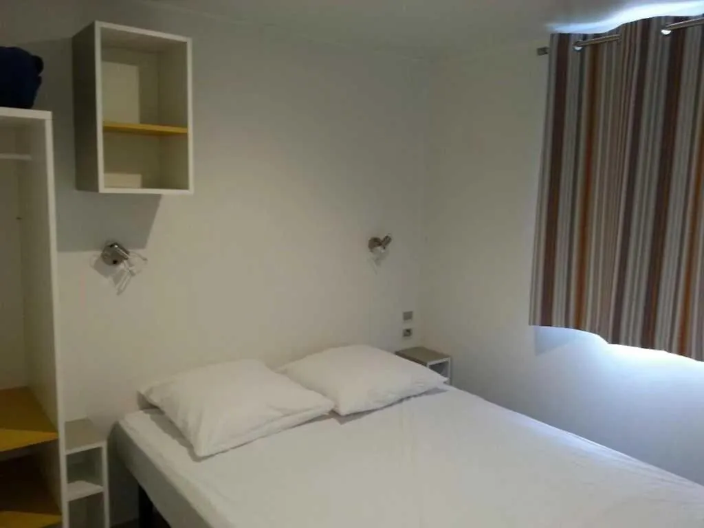 Camping 4 Etoiles - Piscine - Ef00Ai Avignon France