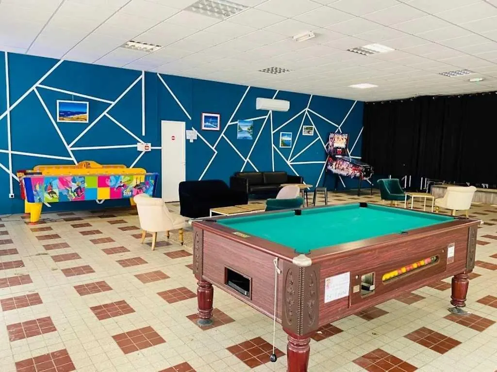 Camping 4 Etoiles - Piscine - Ef00Ai Avignon 0*,  France