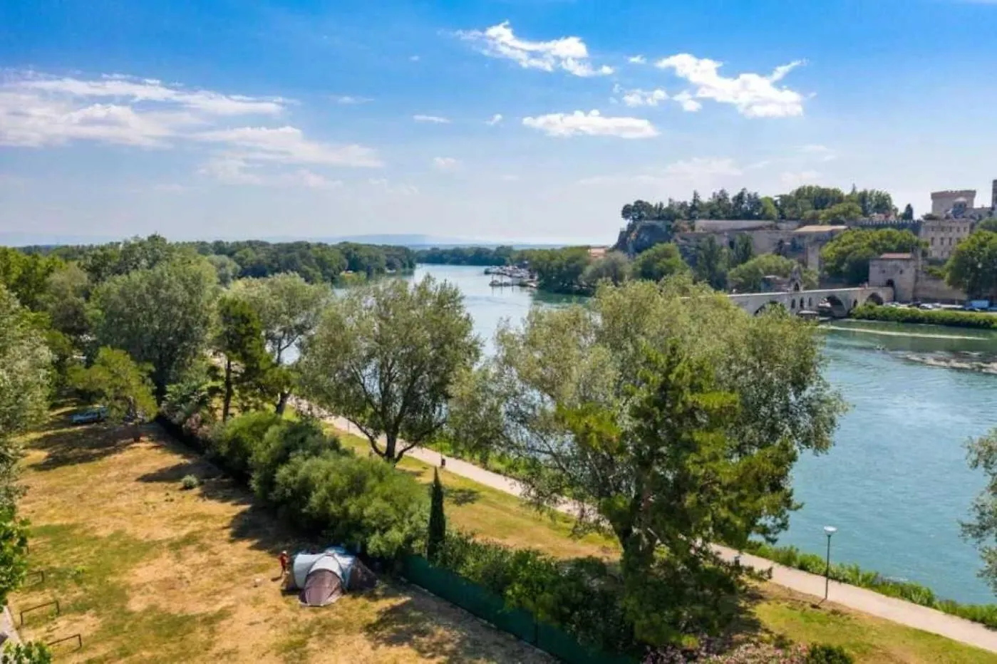 Camping 4 Etoiles - Piscine - Ef00Ai Avignon